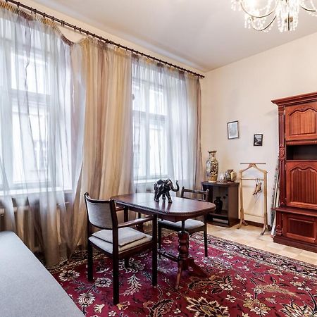 Doroshenka Antique Apartment Львов Экстерьер фото