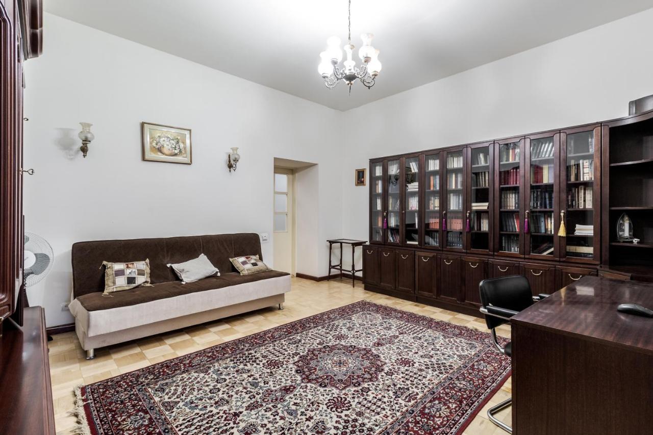 Doroshenka Antique Apartment Львов Экстерьер фото